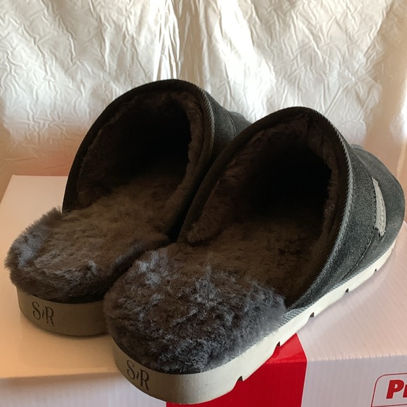 House Shoes - Picture 3 of 9